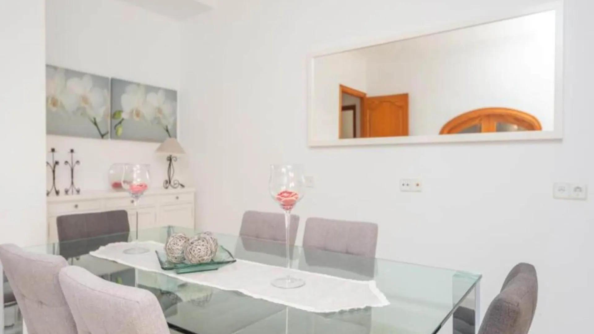 Villa With Private Pool In Llubi